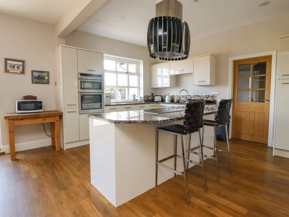 Fridge, dishwasher, electric kettle, toaster
