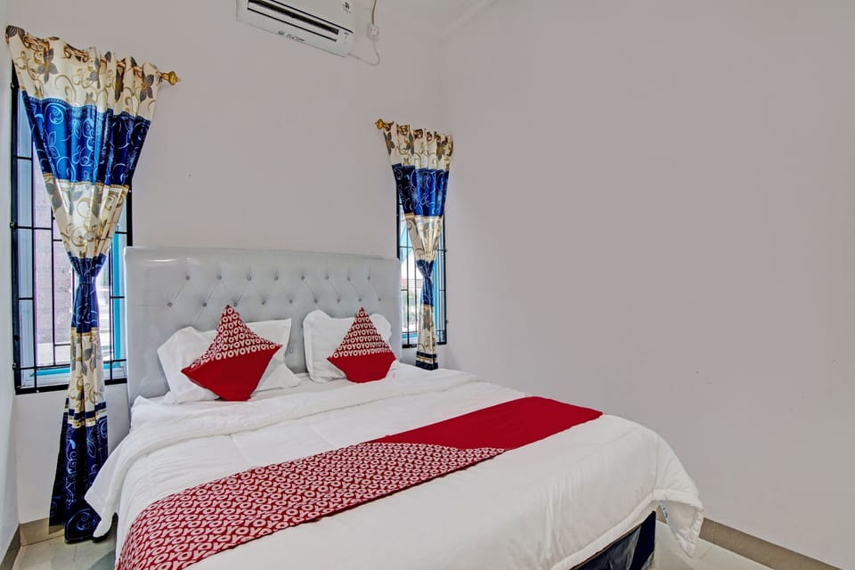 Deluxe Double Room | Free WiFi, bed sheets