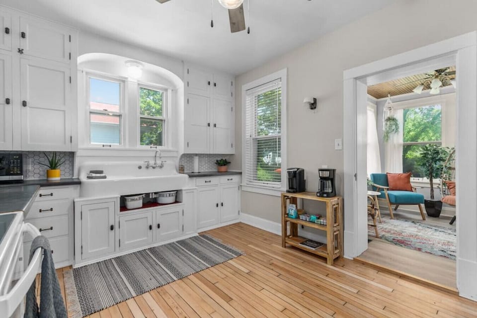 Plenty of counter space for meal prep!