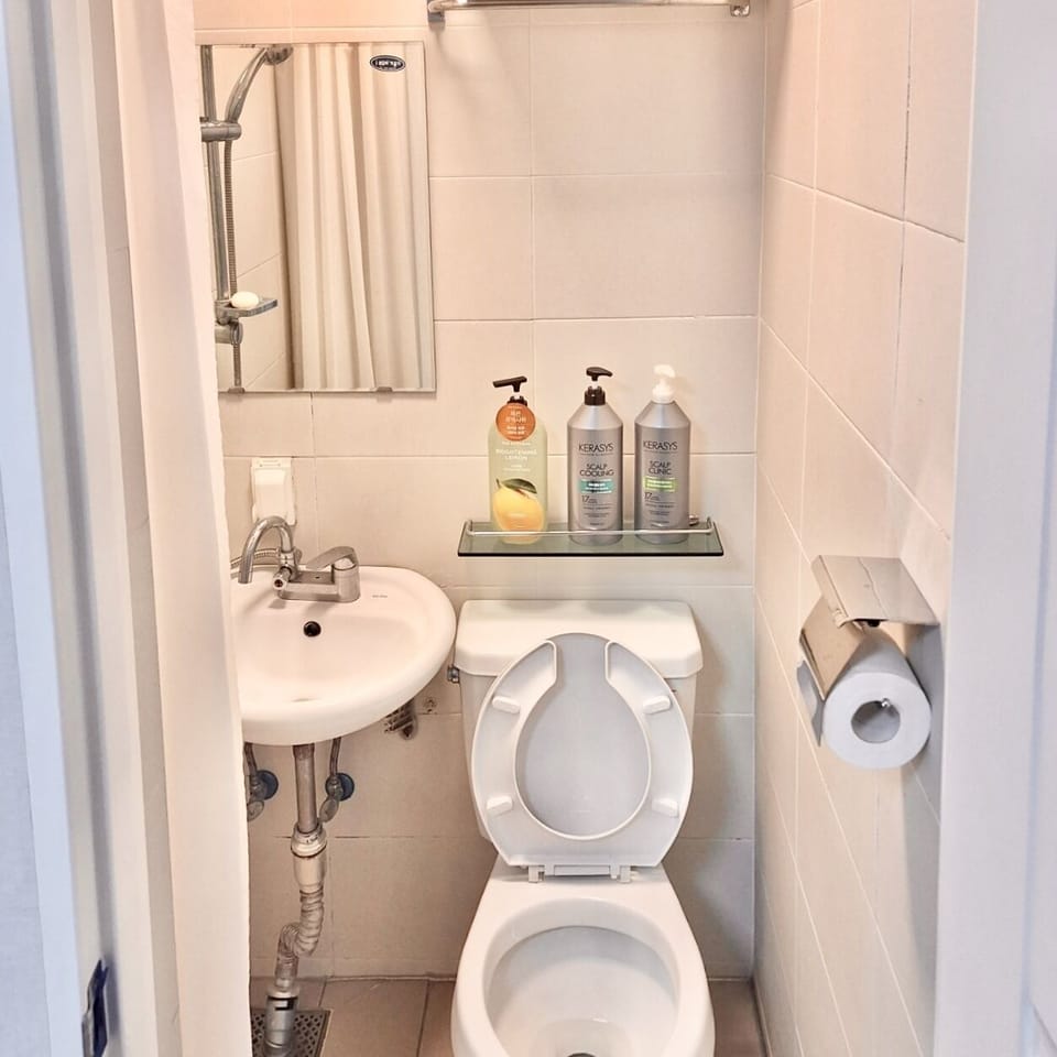 Basic Double Room | Soundproofing, WiFi (free)