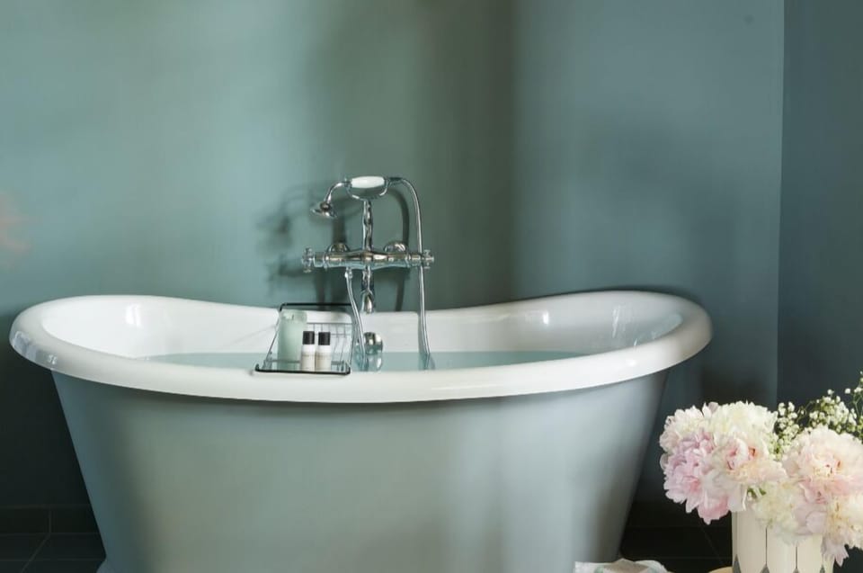 Premium bedding, free minibar items, in-room safe