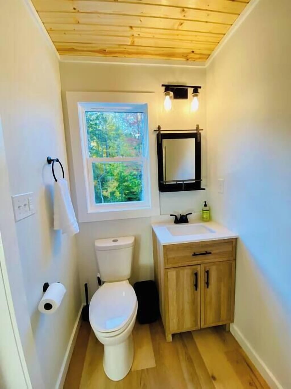 En suite bathroom 