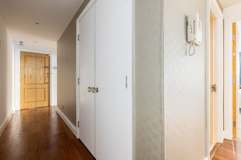 Apartment | Living area | 32-inch flat-screen TV with cable channels, TV