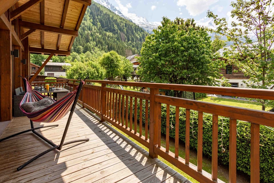 Relax with mountain views