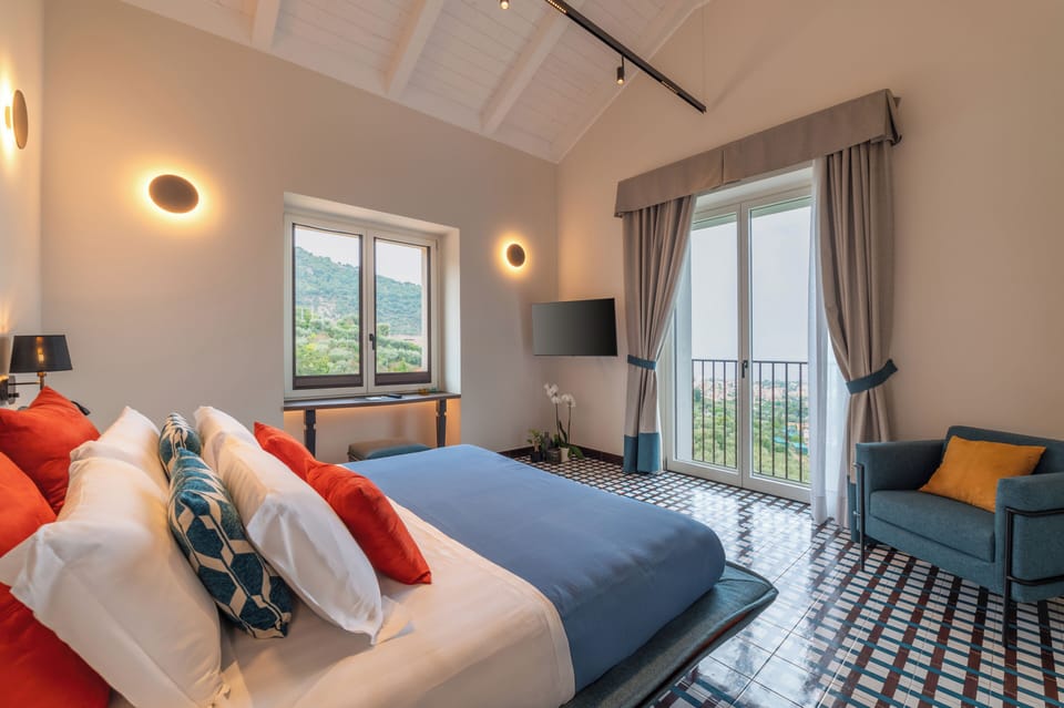 Deluxe Quadruple Room | Water view