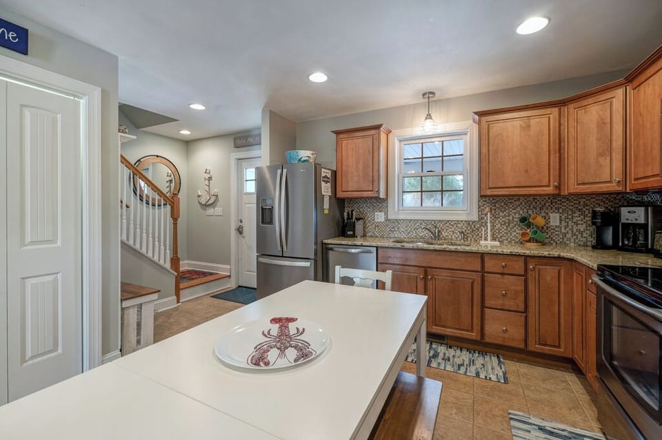 The Chef in your family will love the Well-Stocked Kitchen, just off the Living Area.