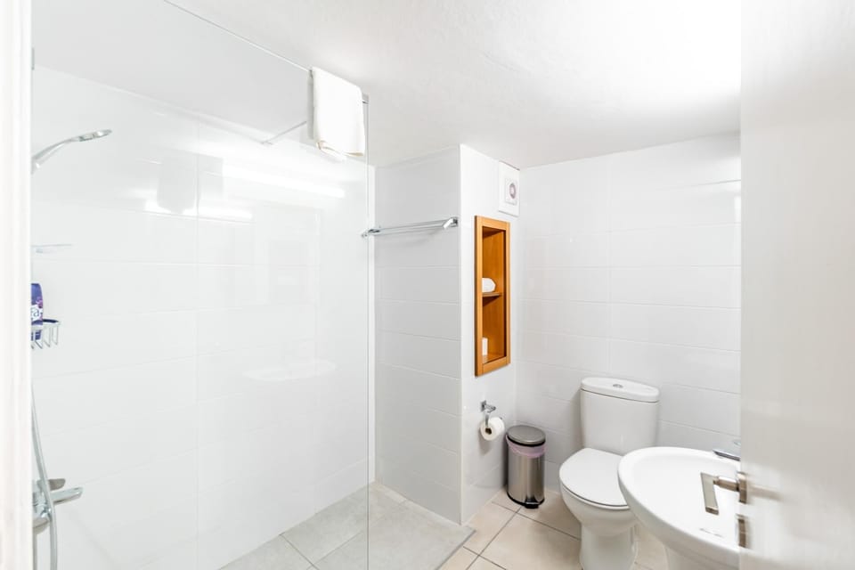Walk-in shower