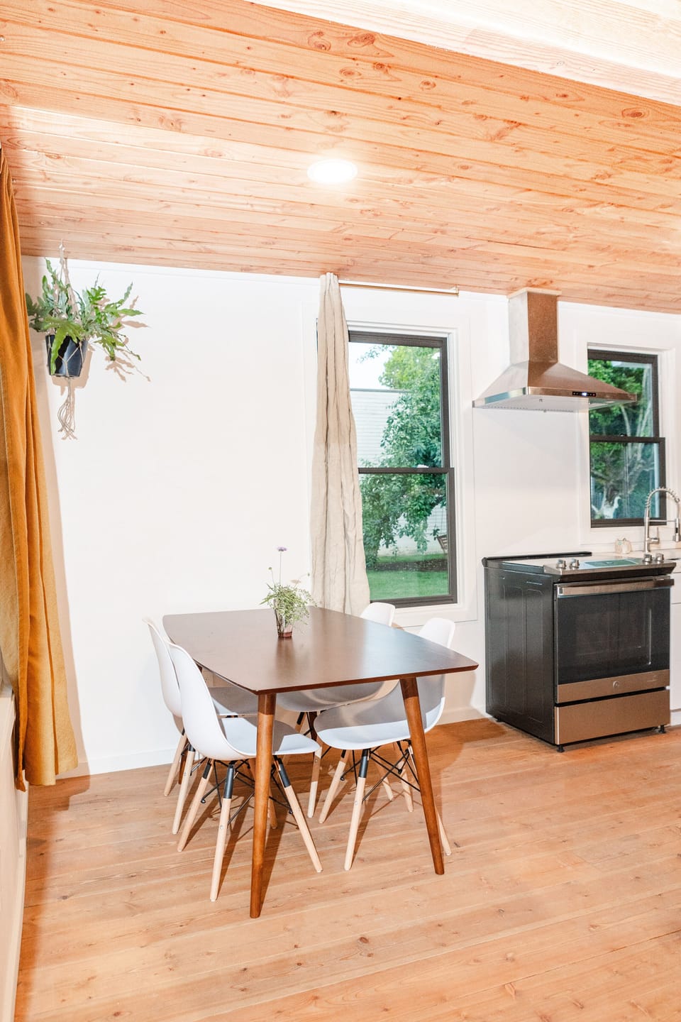 Dining area. 