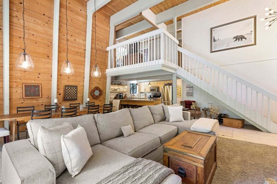 Living Space up to Loft
