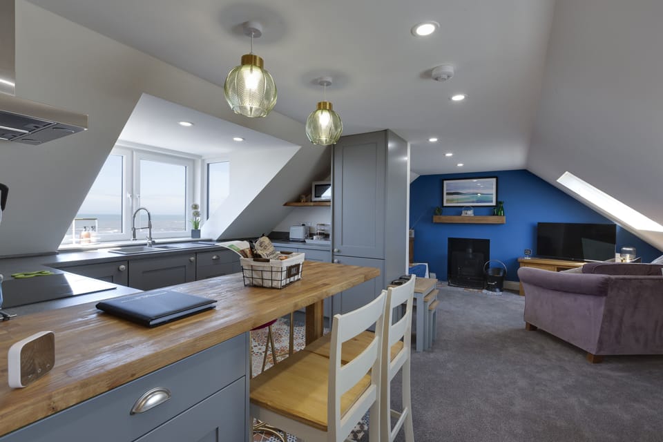 Fridge, dishwasher, electric kettle, toaster