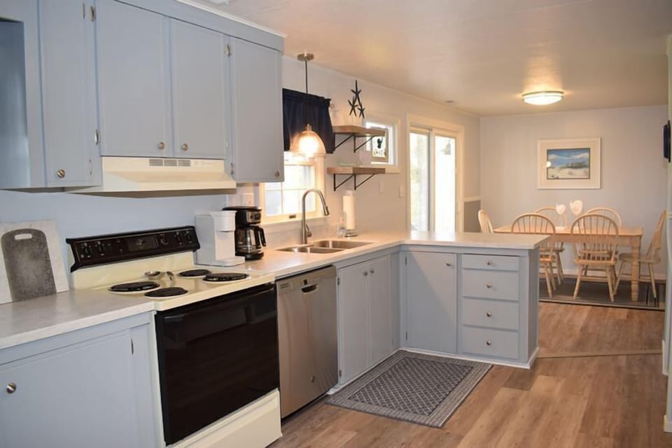 Fully equipped kitchen