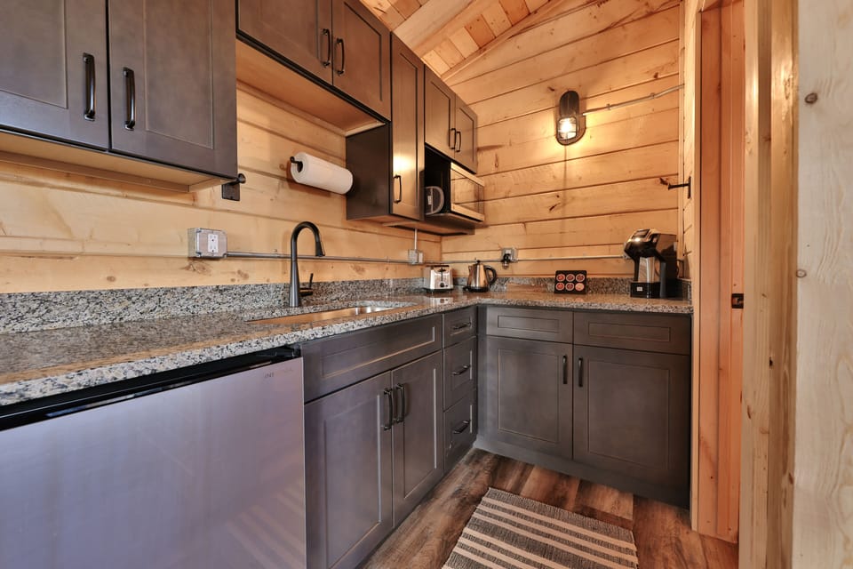 Private kitchenette