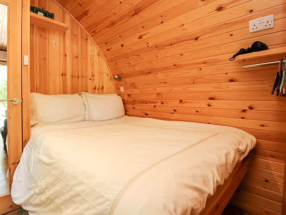 1 bedroom, individually decorated, individually furnished, free WiFi
