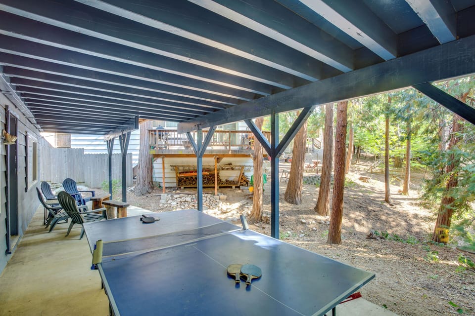 Covered Patio | Ping Pong Table