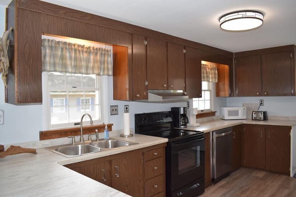 Fully equipped kitchen