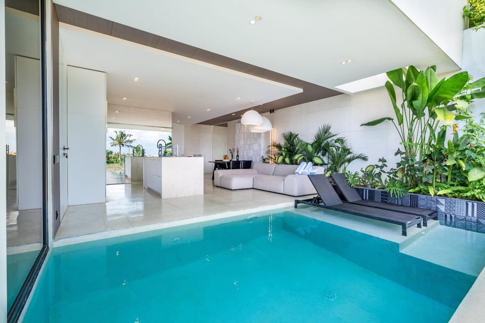 Swimming pool,Living room
