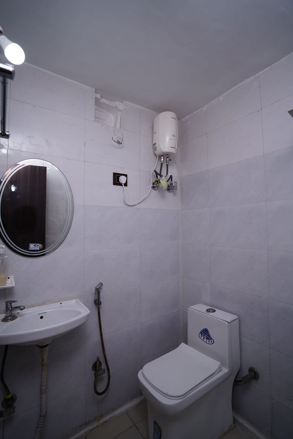 Deluxe Room | Bathroom