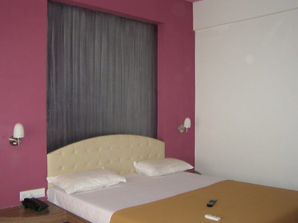 Deluxe Room | Free WiFi