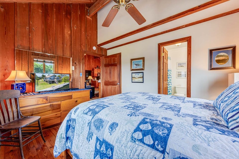 23-Surf-Or-Sound-Realty-1131-Boxley House-Bedroom-06