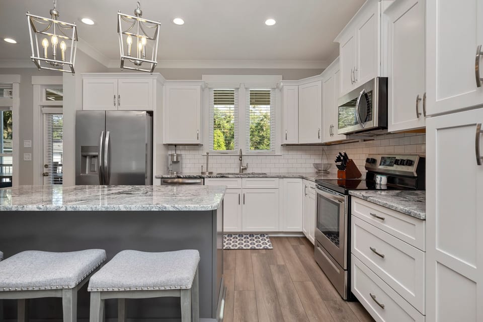 Kitchen Main Floor