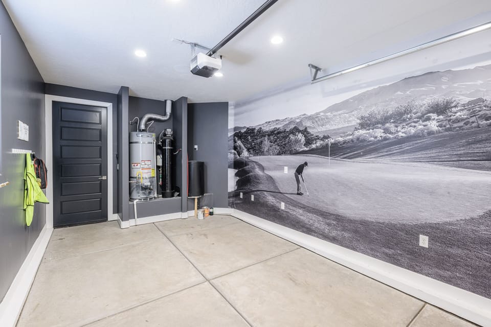 Garage - Beautiful 1 car garage.