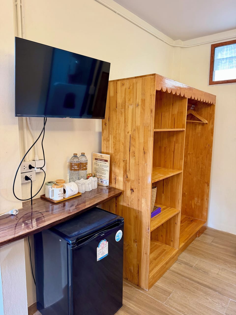 Standard Room | Desk, blackout drapes, cribs (free), WiFi (free)