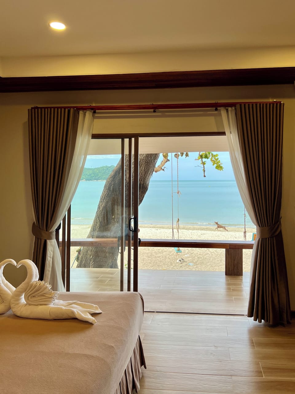 Family Triple Room With Sea View | Desk, blackout drapes, free cribs/infant beds, free WiFi