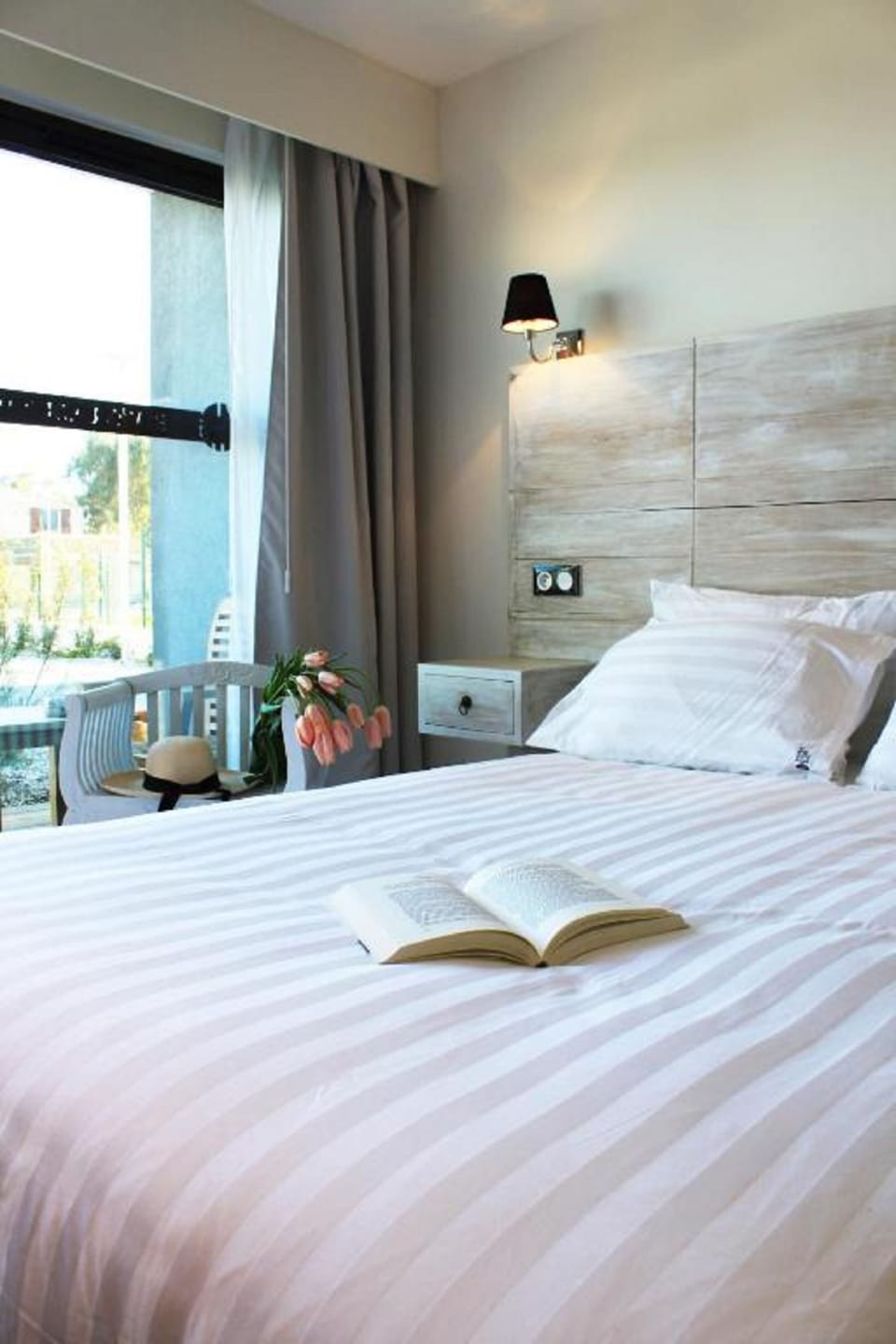 1 bedroom, premium bedding, minibar, in-room safe