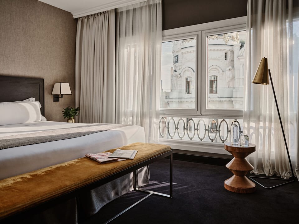 Egyptian cotton sheets, premium bedding, minibar, in-room safe