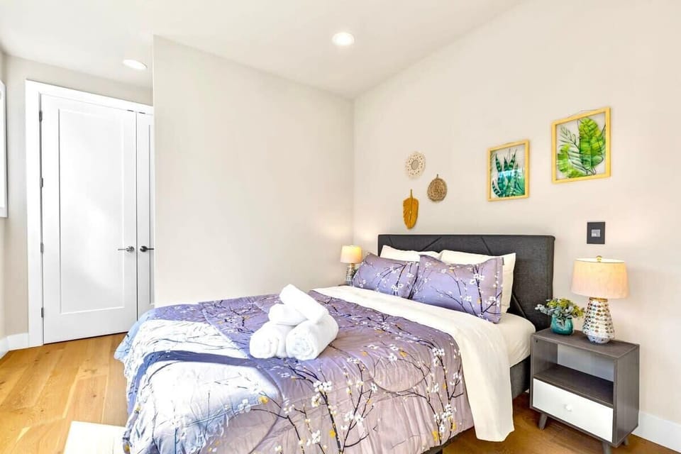 Here is our 1st bedroom with queen size bed on the 1st floor.
