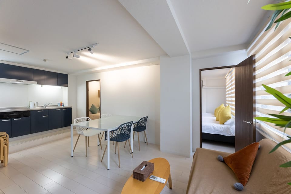 City Apartment | Living area