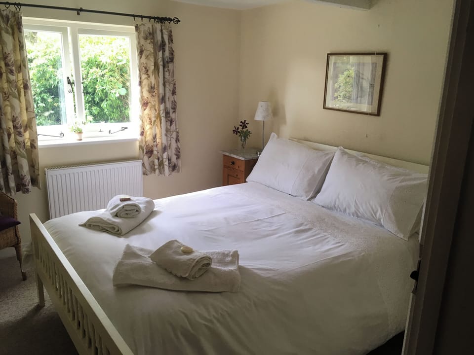 Cottage | 1 bedroom, individually decorated, individually furnished, free WiFi