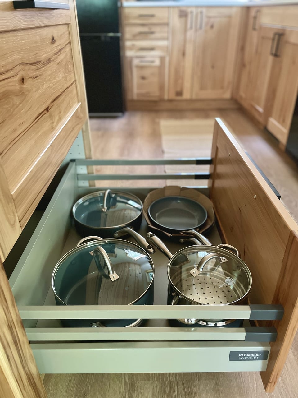 Ceramic pots and pans