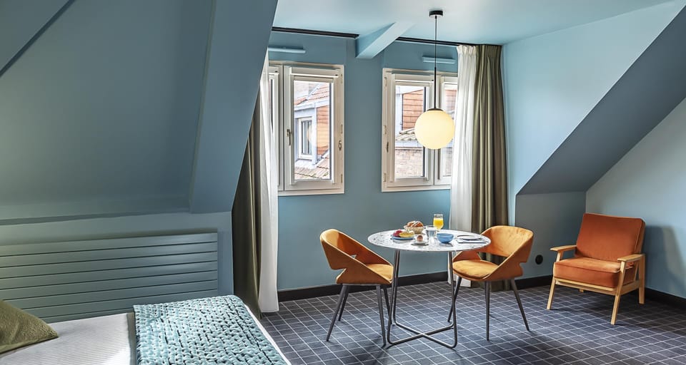 Superior Room, 1 Queen Bed, Non Smoking, Kitchenette (with Sofabed) | In-room safe, desk, laptop workspace, blackout drapes