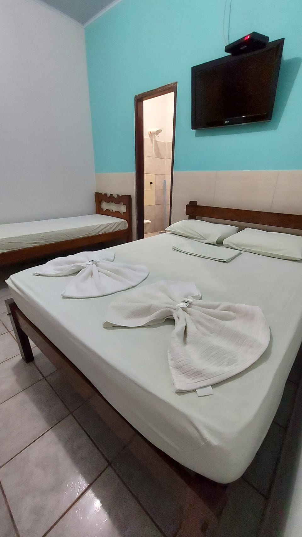 Basic Double or Twin Room | Free WiFi, bed sheets