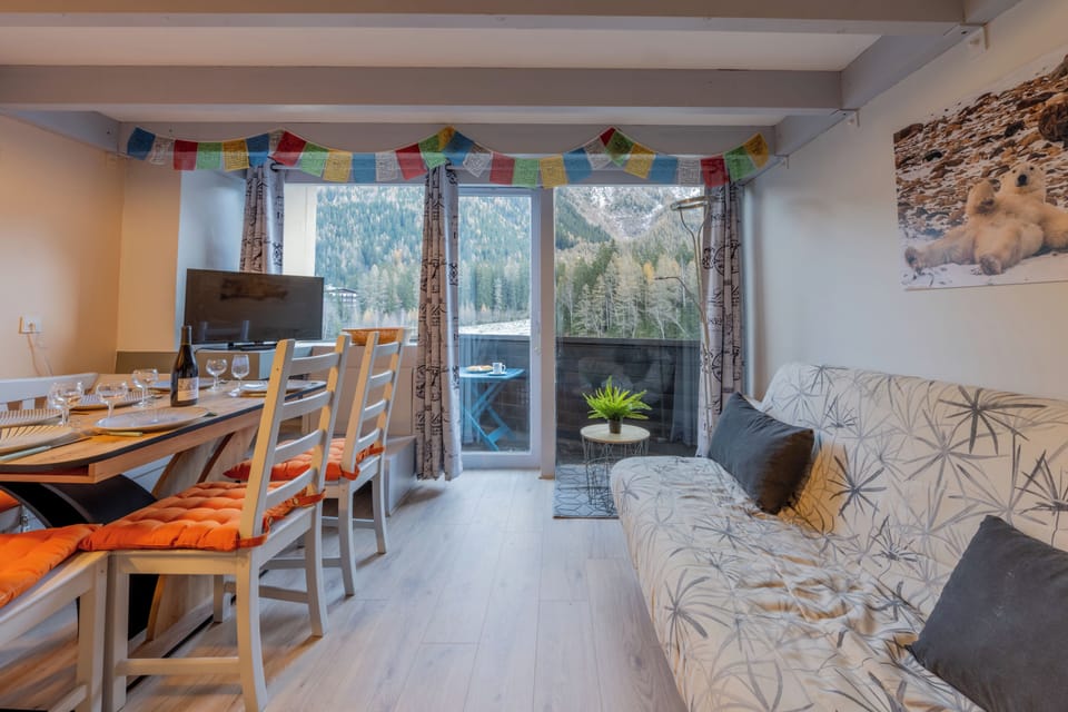 Living and dining room