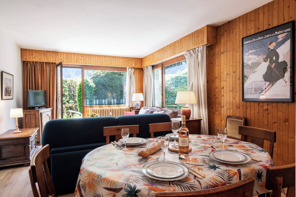 Living and dining room