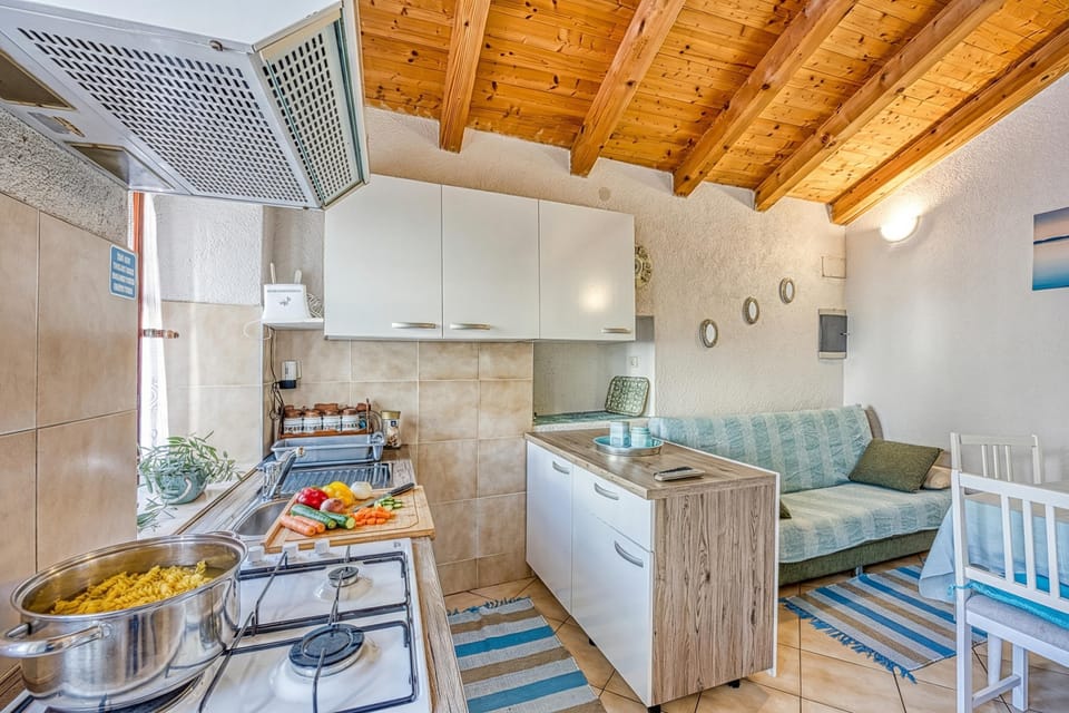 Kitchen and dining area