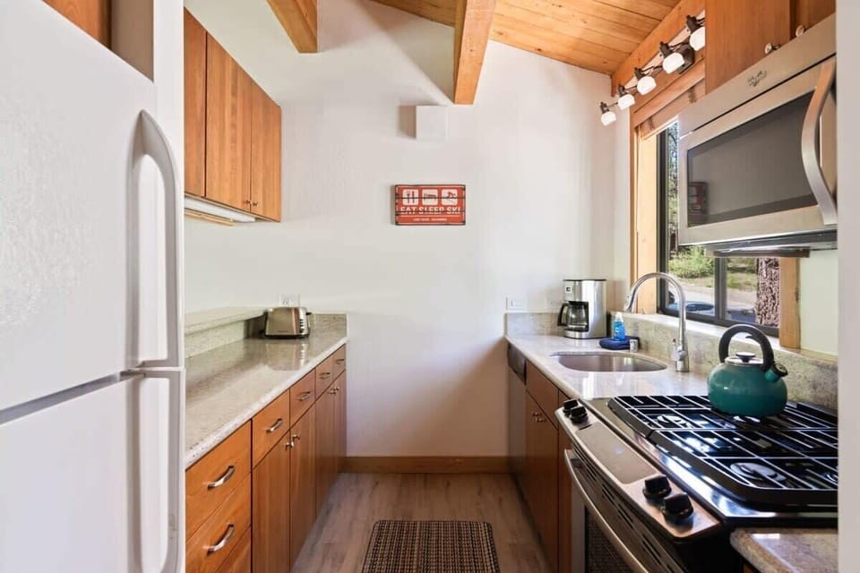 Prepare a meal for your group in the fully-equipped kitchen.