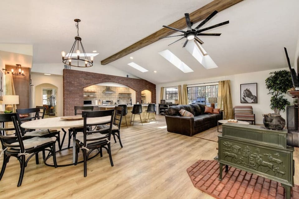 Spacious living area with open floor plan allows for large groups to hang out and build memories that will last a life time.