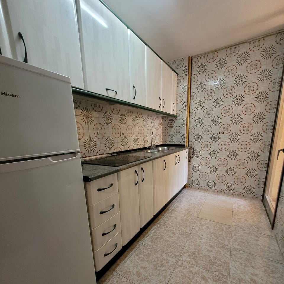 Iron/ironing board, cribs/infant beds, WiFi