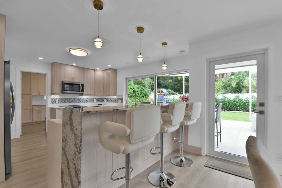 Breakfast bar