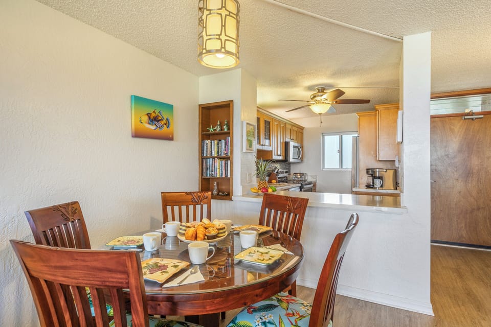 Share memorable meals in this airy dining area, filled with natural light and island energy
