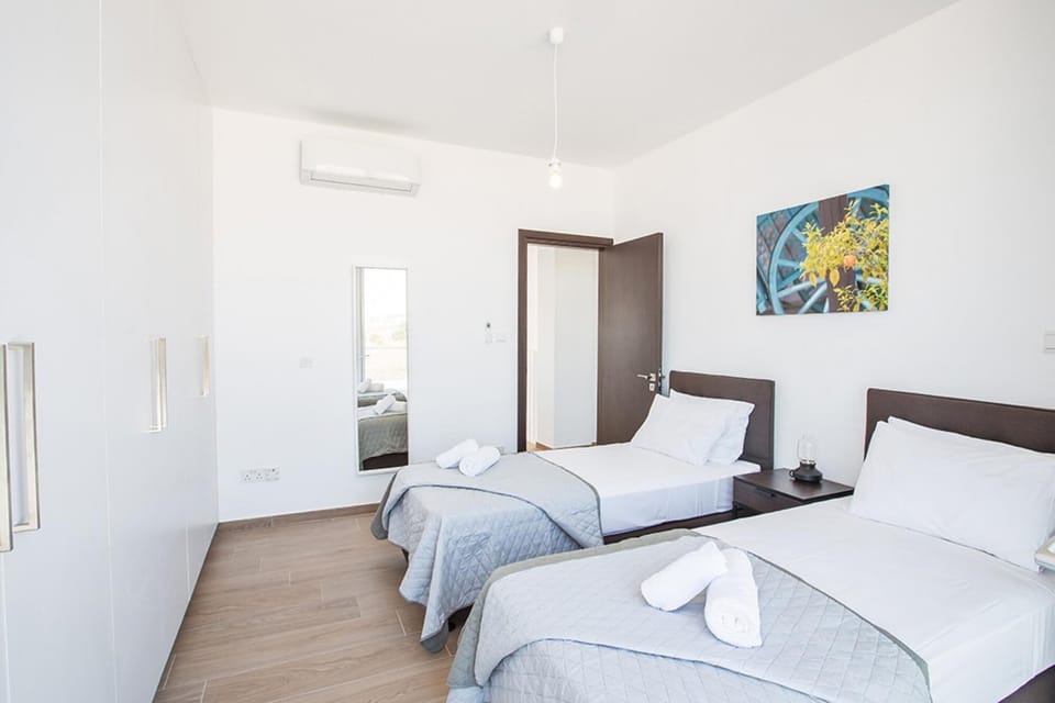 House | 5 bedrooms, soundproofing