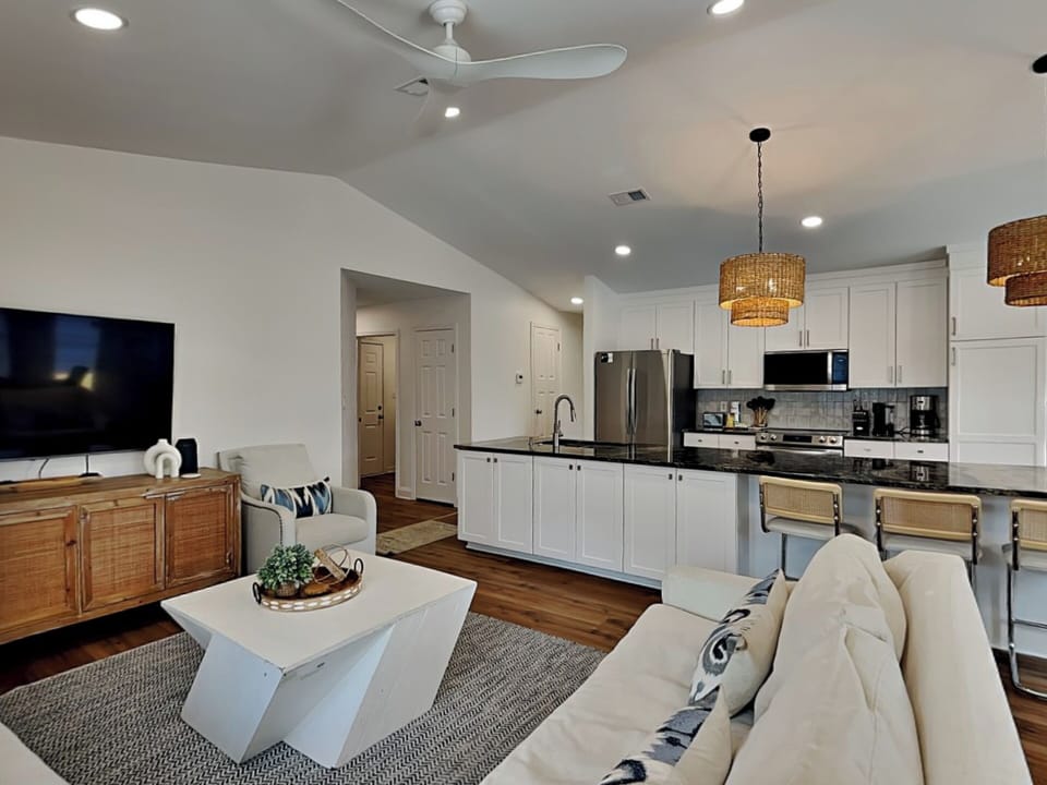 Living Area - Open Floor Plan