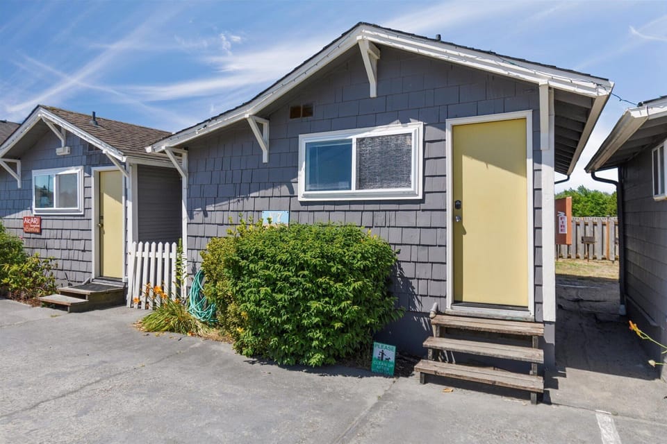 Bungalow front entrance.