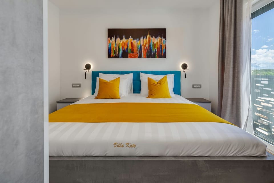 Villa, 4 Bedrooms, Private Pool, Mountain View | 4 bedrooms, free cribs/infant beds, bed sheets
