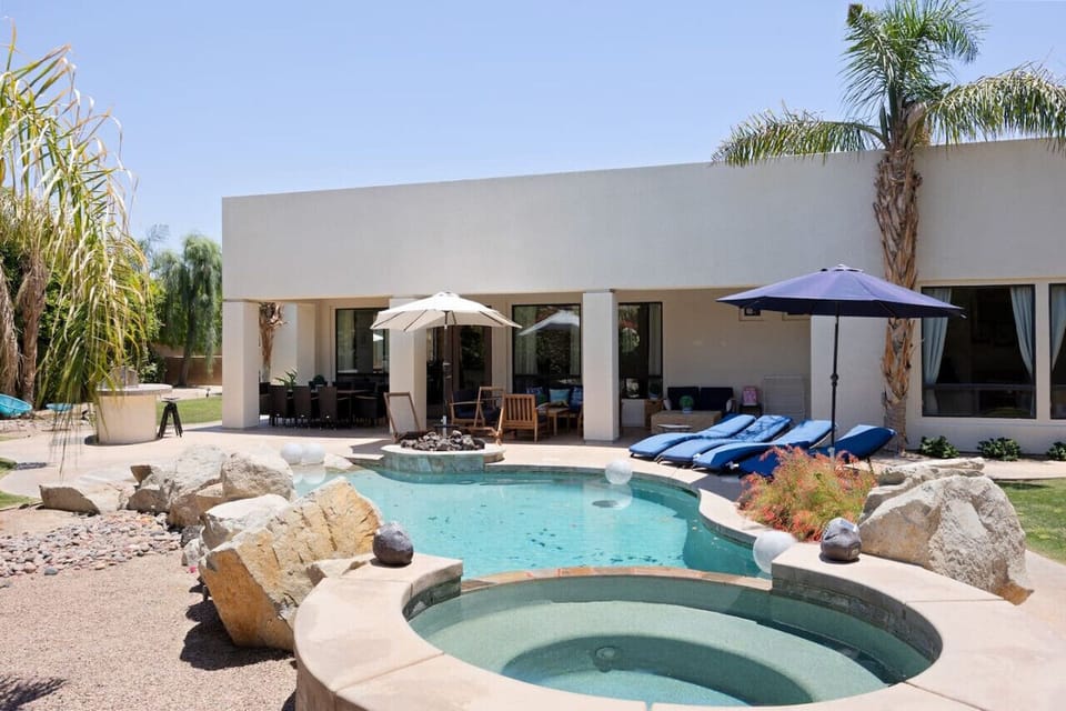 Saltwater Pool and Spa (pool heating for an additional fee)
