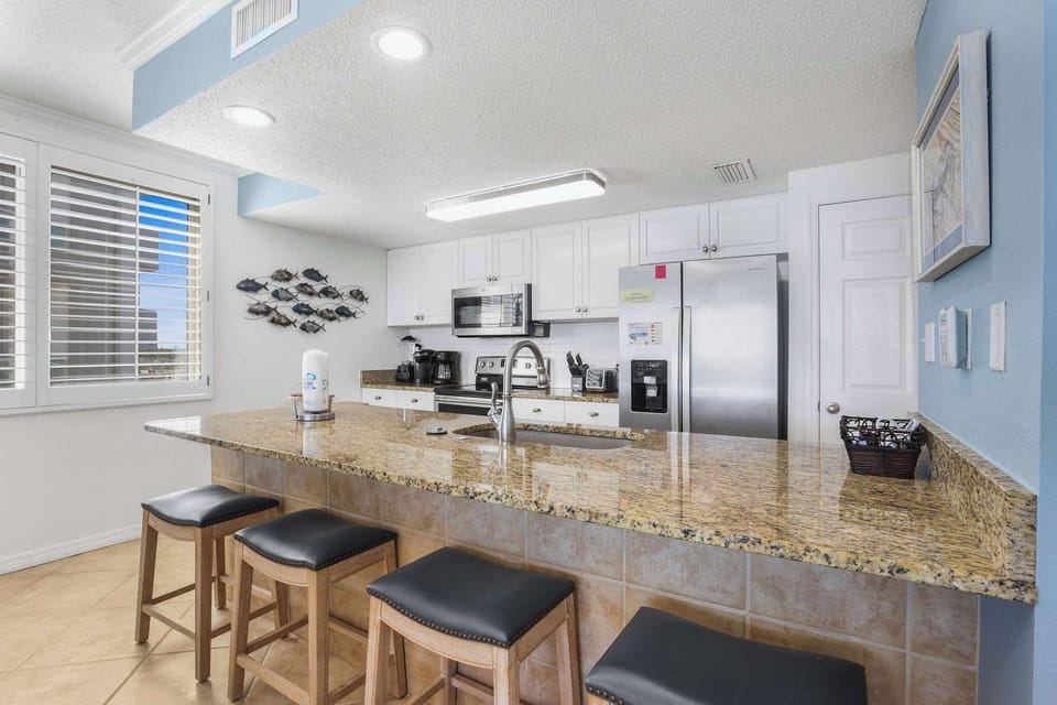 This condo offers Keurig, a regular drip coffee maker and a crock pot. 