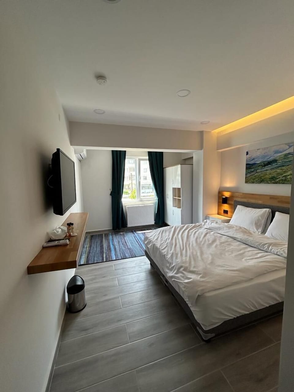 Comfort Studio Suite, Multiple Beds | Premium bedding, desk, free WiFi, bed sheets
